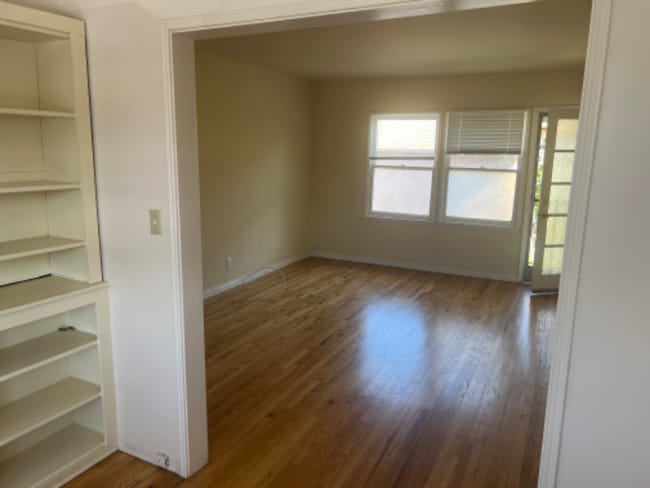 Foto del edificio - 645 S Marengo Ave