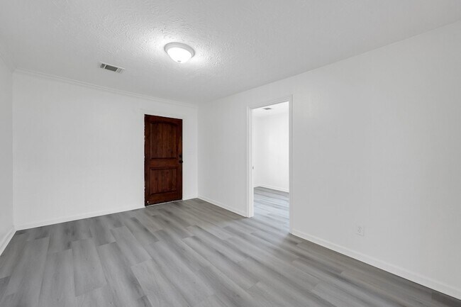 Foto del edificio - 214 N Hagerman St