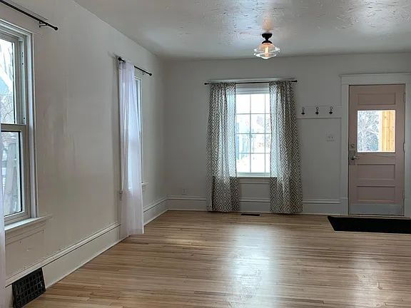 Foto del edificio - 6 BR 2 BA Single Family Home NEW U of MN - Sept 1 move in