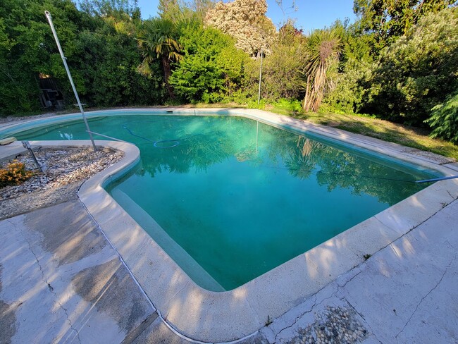 Building Photo - 4 Bed 4 Bath W/ Pool In Danville - Greenbrook