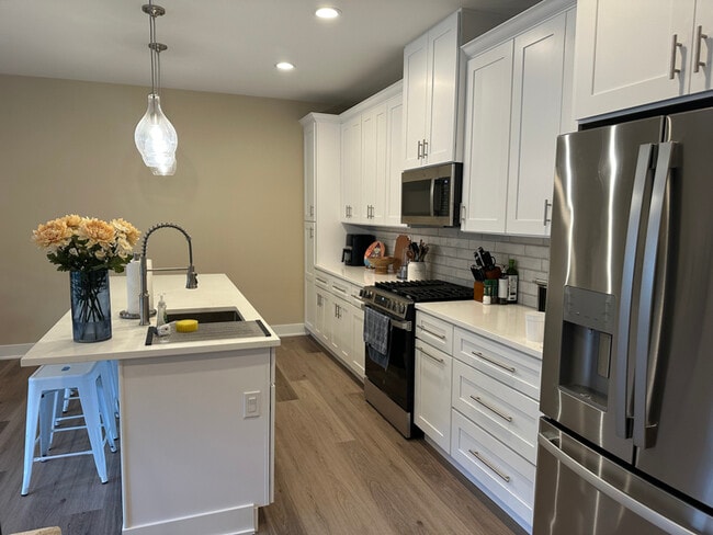 Foto del edificio - 319 S Glendale Ave