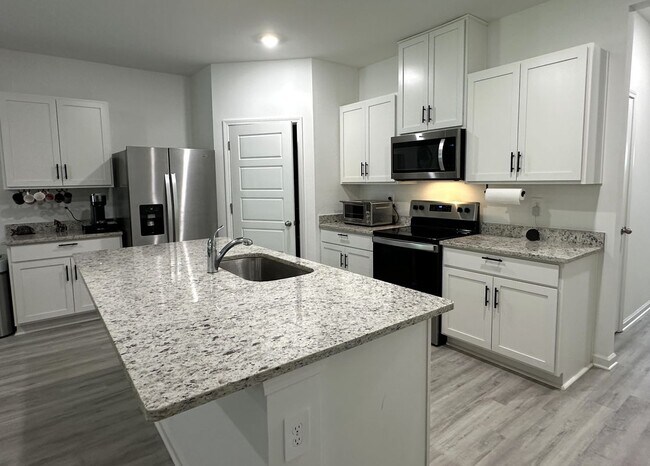 Foto del edificio - 42423 Landing View Rd