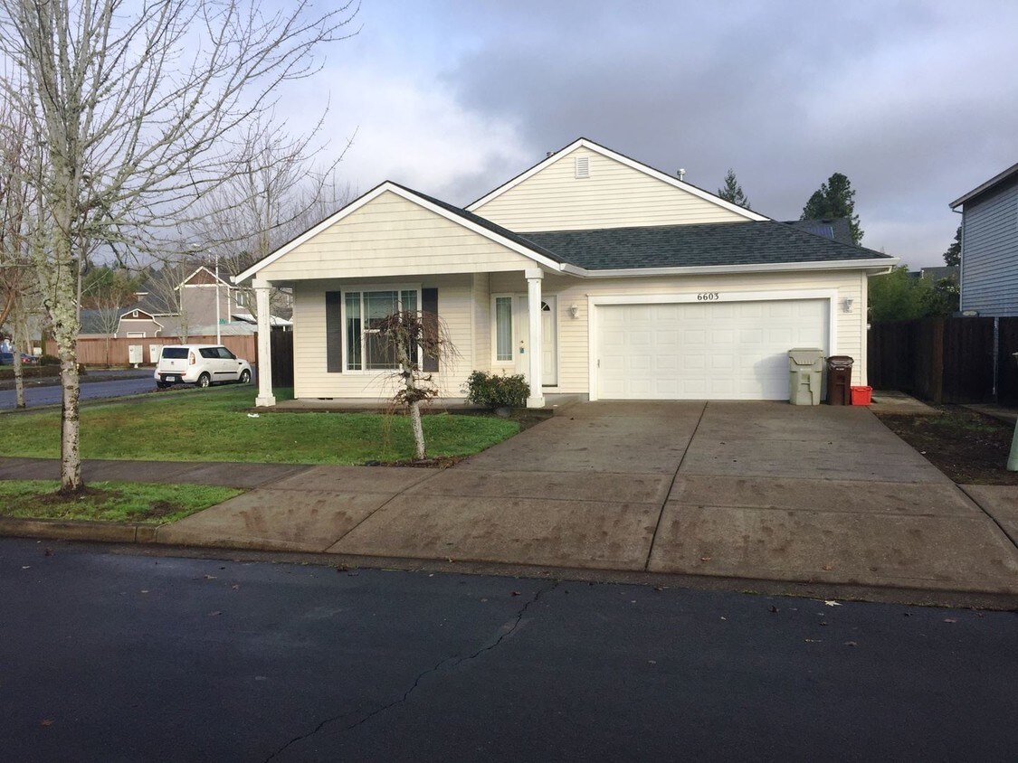Foto principal - 6603 SE Ariel St