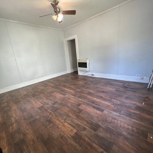 Sala de estar - 500 E 16th St