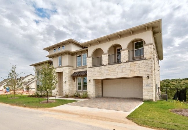 Building Photo - 2200 Cades Spirit Bend