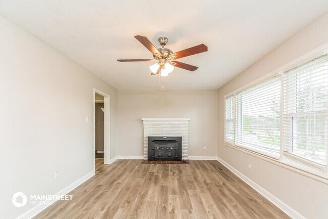 Foto del edificio - 212 Meadowview Dr