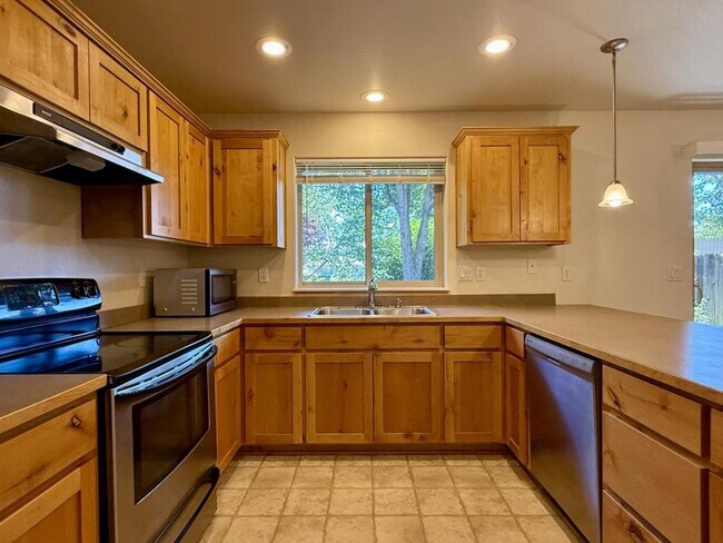 Foto del edificio - 2149 NW Tara Ln