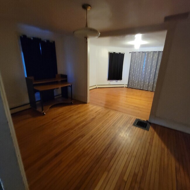 6169 Memorial Dr Unit Apt 2, Lyndonville, VT 05851 Apartments