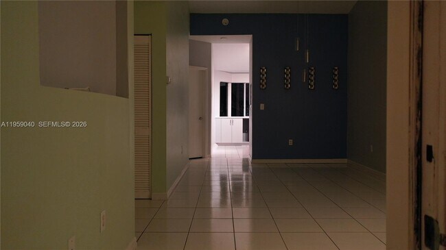 Foto del edificio - 13302 SW 152nd St