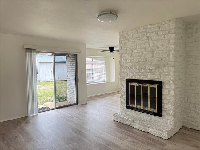 Foto del edificio - 1700 W Mesa Park Dr
