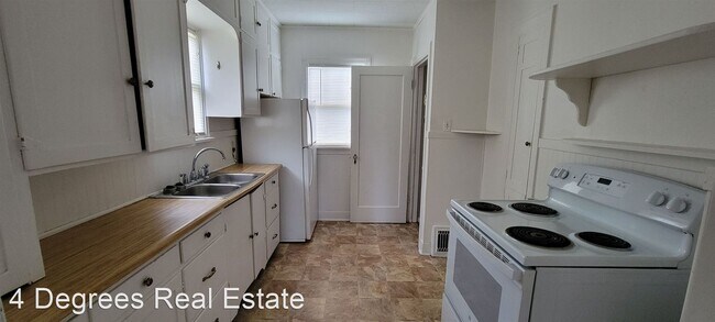 Building Photo - 3 br, 1 bath House - 4127 N Madison St.
