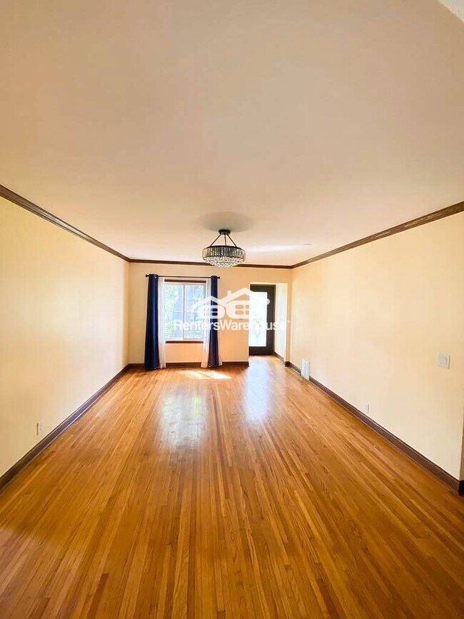 Foto del edificio - 3317 Yosemite Ave S