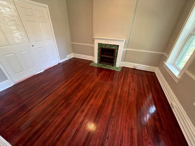 Foto del edificio - 2256 Blendon Pl