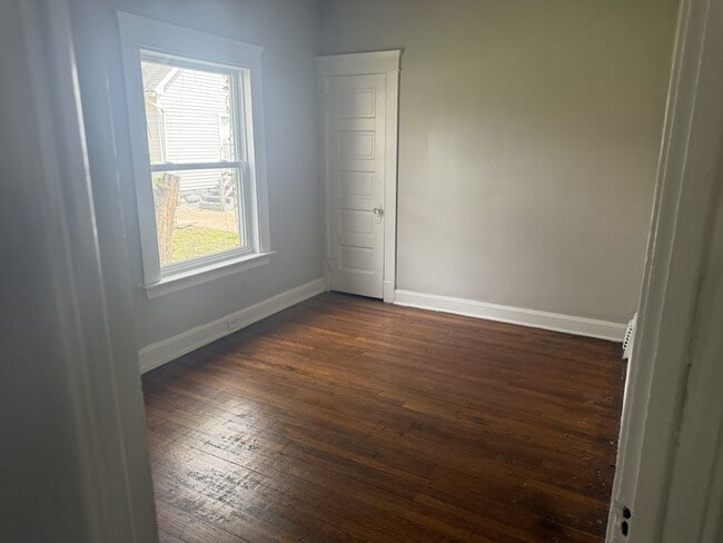 Foto del edificio - 3550 Seymour Ave