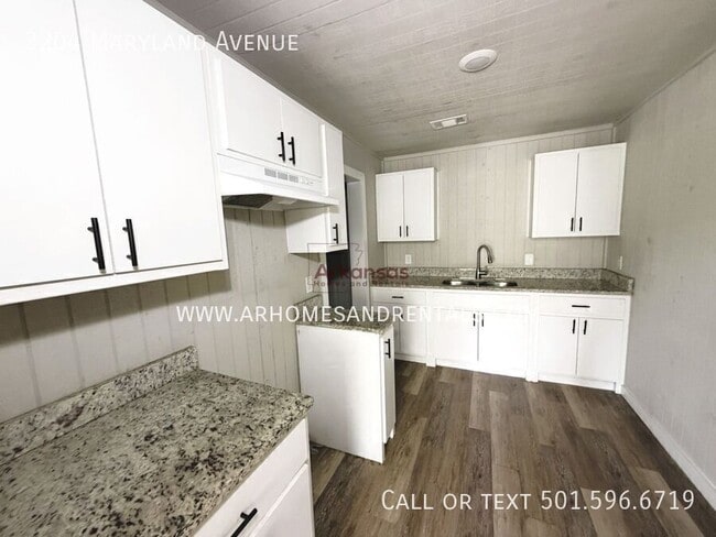 Foto del edificio - 3204 Maryland Ave