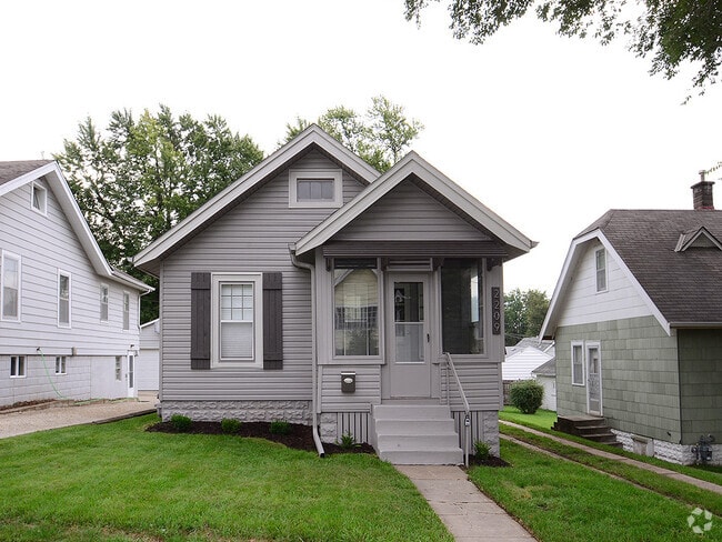 2209 South 59th Street