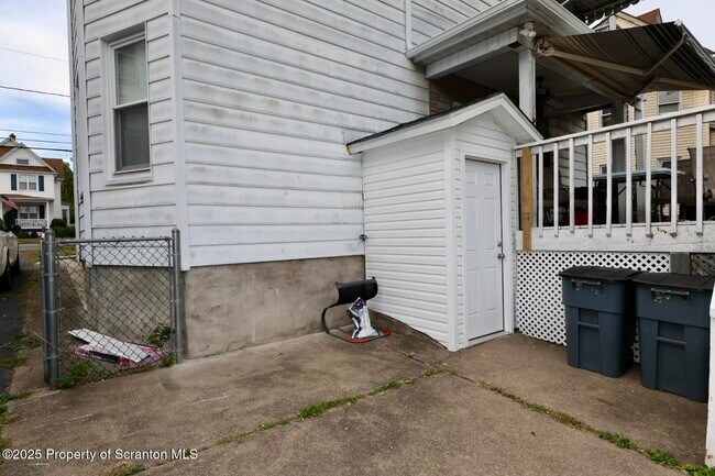 Foto del edificio - 322 1st St