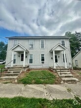 Building Photo - 1102 Spring St