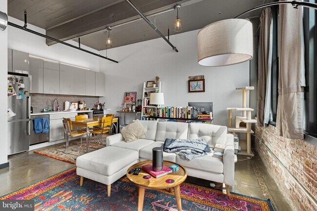 Foto del edificio - 1701 Tulip St