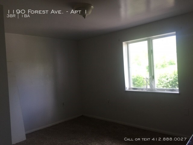 Foto del edificio - 1190 Forest Ave