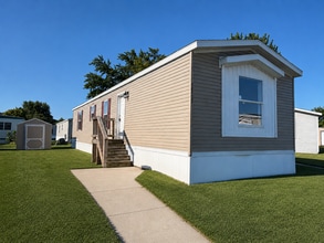 Building Photo - 38105 Orleans St