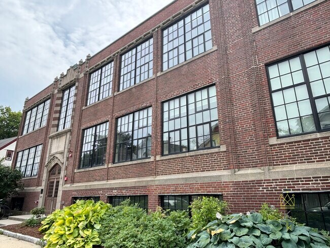 Foto del edificio - 20-26 Sunnyside St. Unit 6