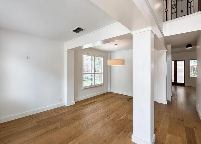 Building Photo - 905 Sweetwater Cove