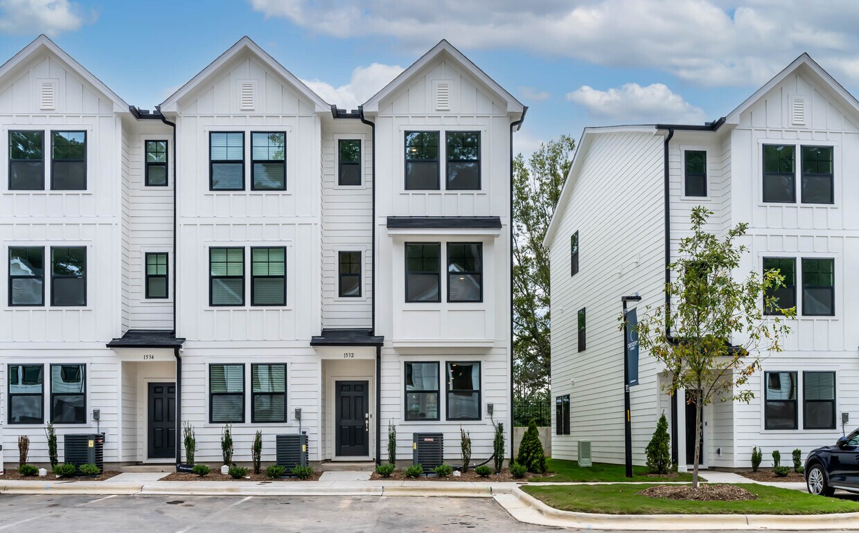 Foto principal - 1532 Crescent Townes Way