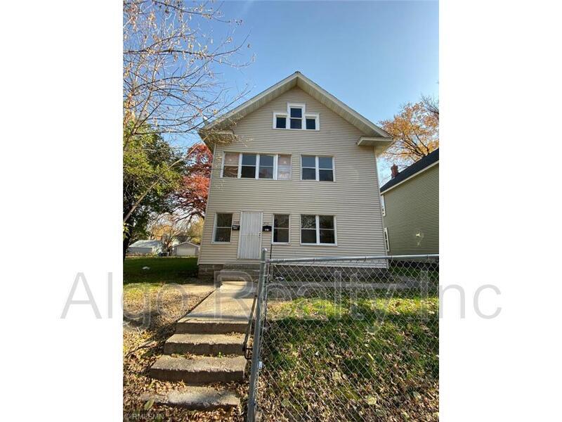 Foto principal - 3010 Emerson Ave N