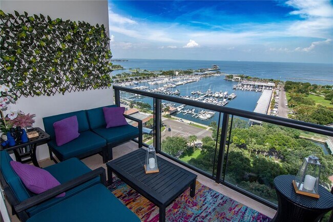 Foto del edificio - 1 Beach Dr SE