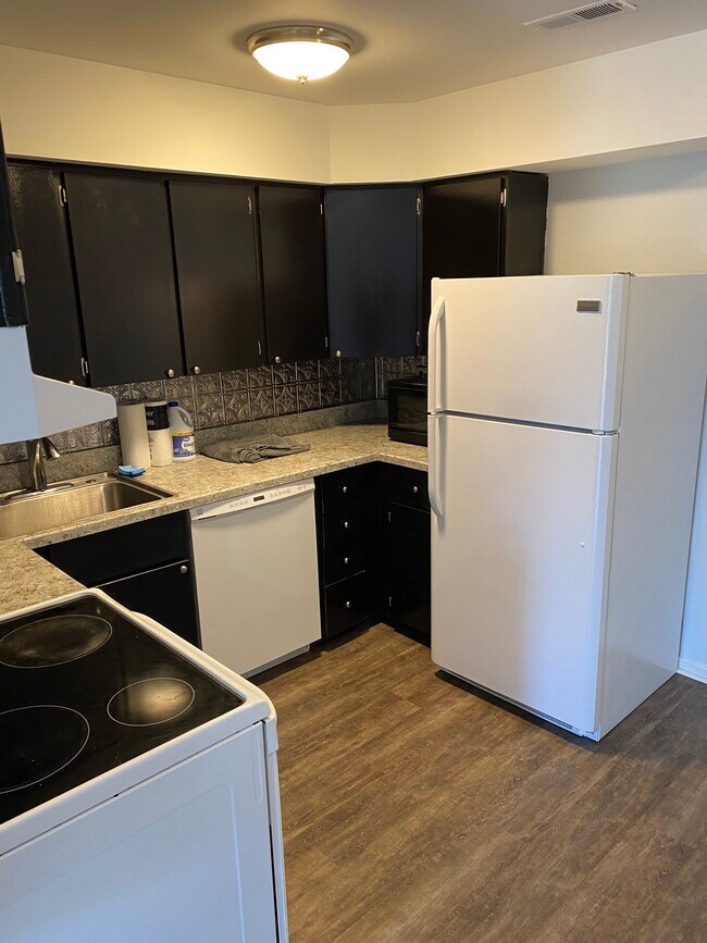 Foto del edificio - 705 Winding Way