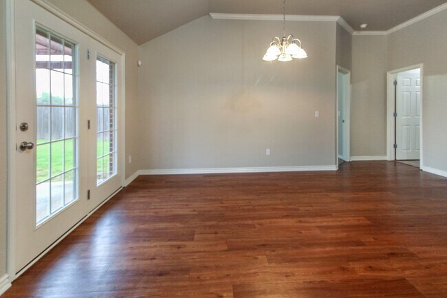 Foto del edificio - 2111 Scissortail Landing Dr