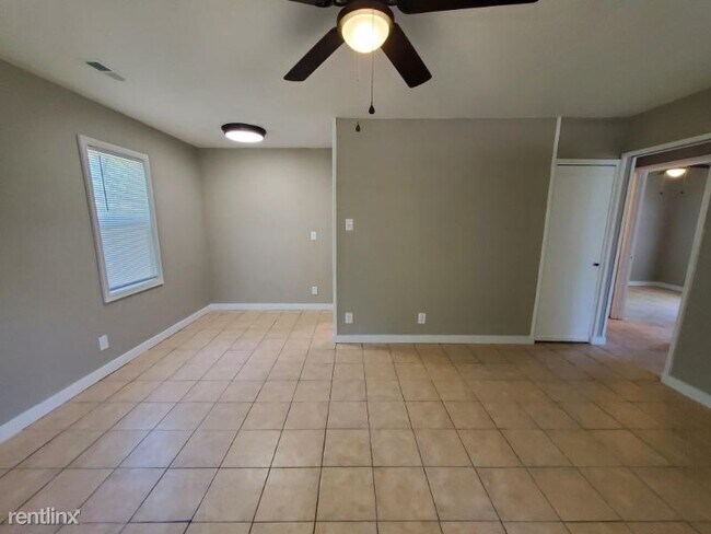 Foto del edificio - 2 br, 1 bath House - 2332 SW Edgewater Ter