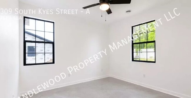 Building Photo - 309 N Kyes St