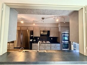 Building Photo - 4503 Medinah Pl