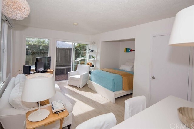 Building Photo - 1306 Bluebird Canyon Dr