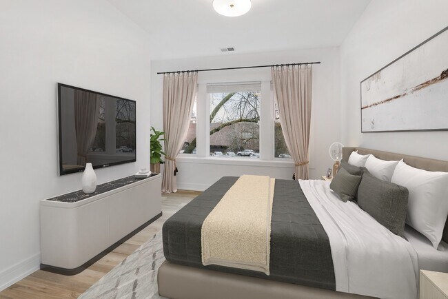 Building Photo - Renovated 2 bedroom Apartments available 4/15 - Logan Square / Hermosa / Humboldt Park