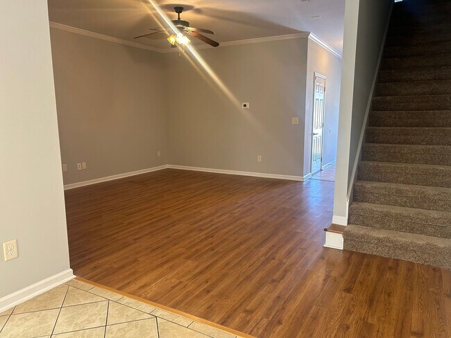 Foto del edificio - 2190 River Park Ct