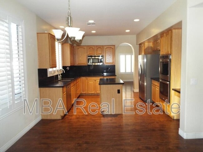 Building Photo - 1763 E Arabian Dr