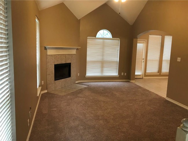 Building Photo - 4052 Cottage Park Ct