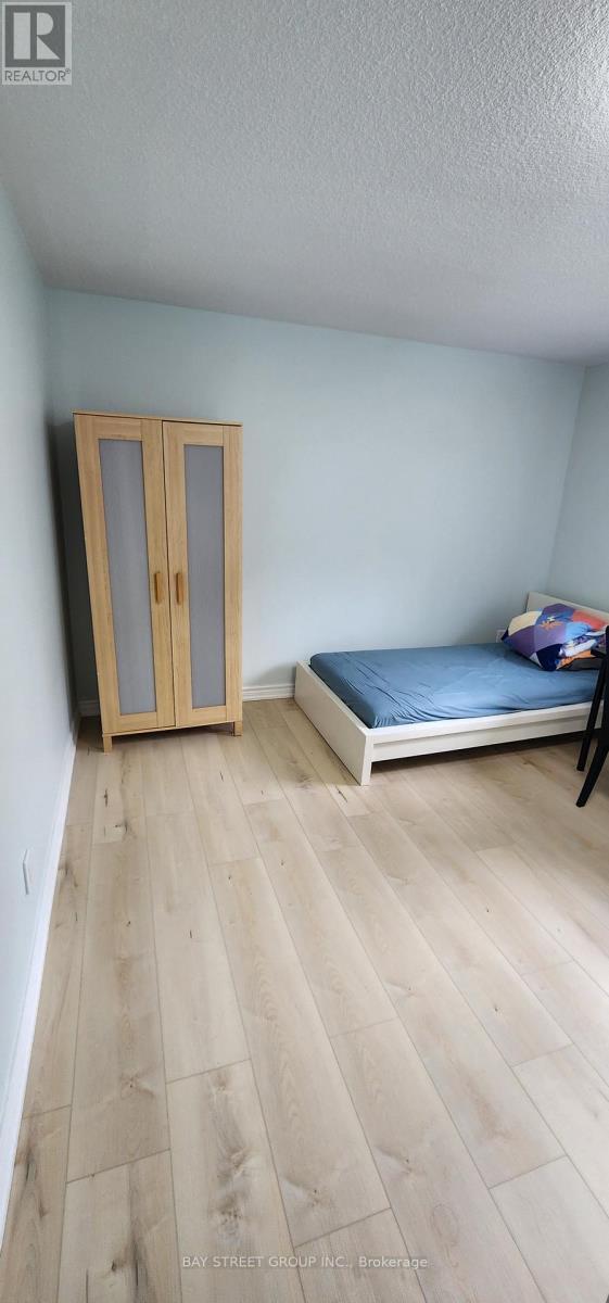 Building Photo - 45 Pineway Blvd