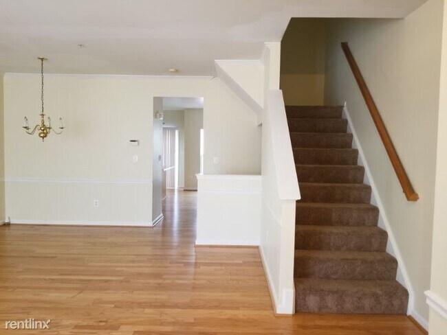 Foto del edificio - 8229 Shooting Star Ln