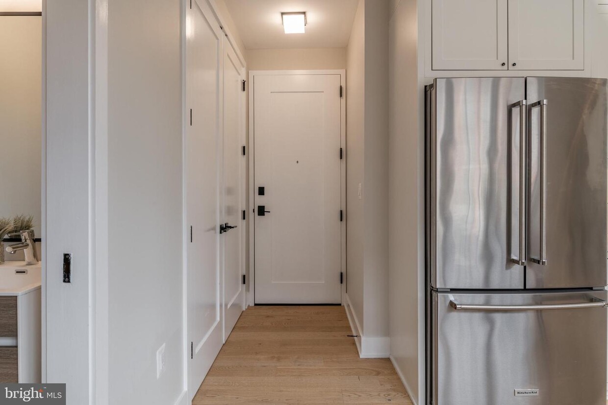 Foto principal - 521 N Washington St