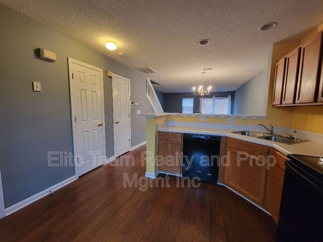 Building Photo - 16941 Turning Stick Ct