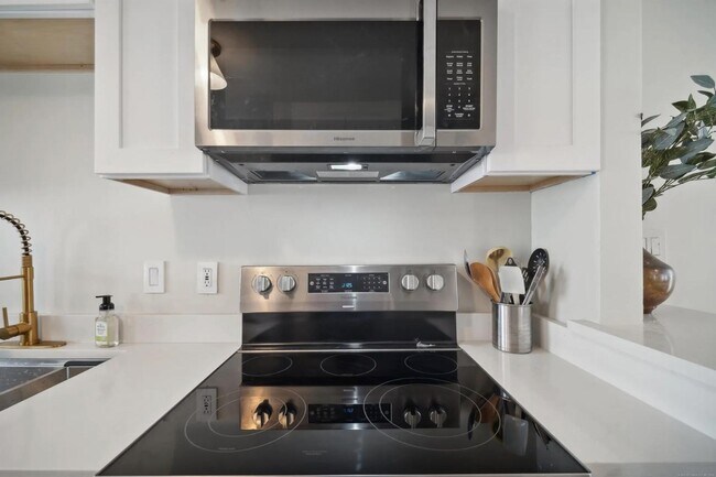 Foto del edificio - 1417 E 38th Pl