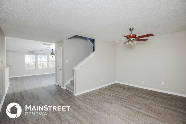 Building Photo - 4612 Palm Ridge Dr