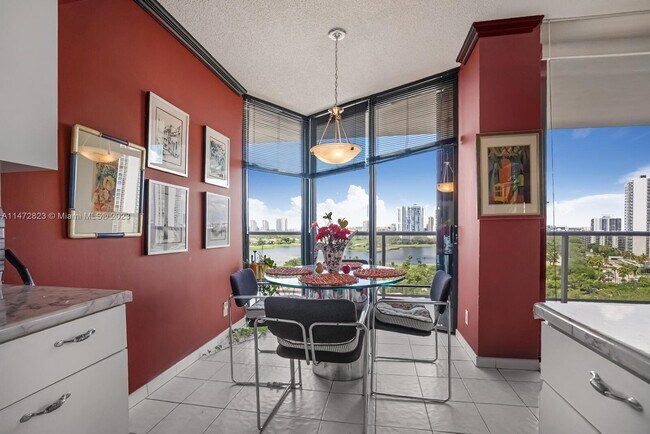 Building Photo - 20281 E Country Club Dr