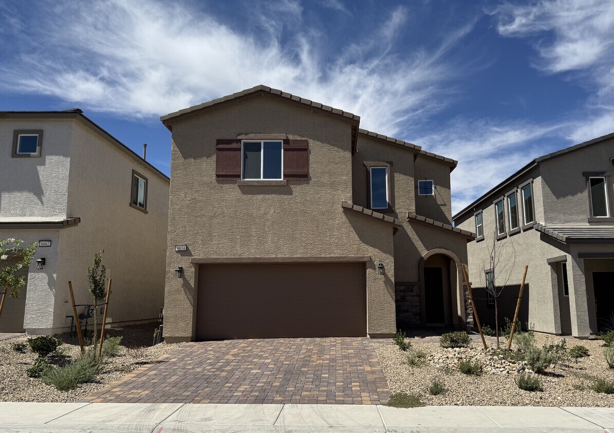 Foto principal - 9874 Lost Horse Ave