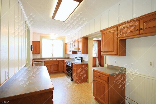 Foto del edificio - 6 br, 2.5 bath House - 5303 OH-257 St