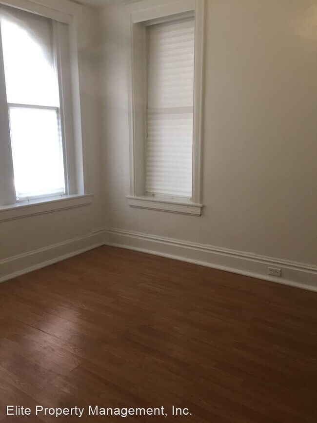 Building Photo - 2 br, 1 bath House - 254 E. College Ave., ...
